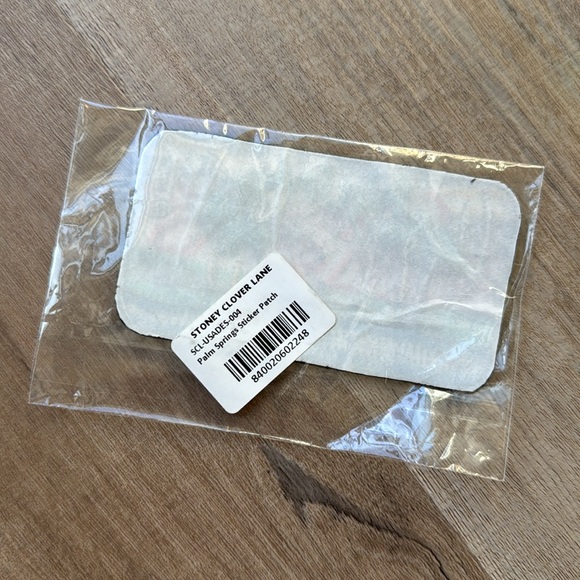 New Stoney Clover Lane Palm Springs Patch NWT - Picture 4 of 5